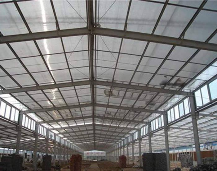 下雨天采光瓦出現漏水現象原因